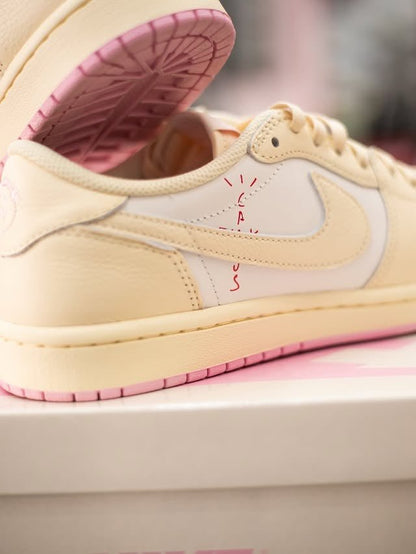 Jordan 1 Retro Low OG SP Travis Scott Shy Pink