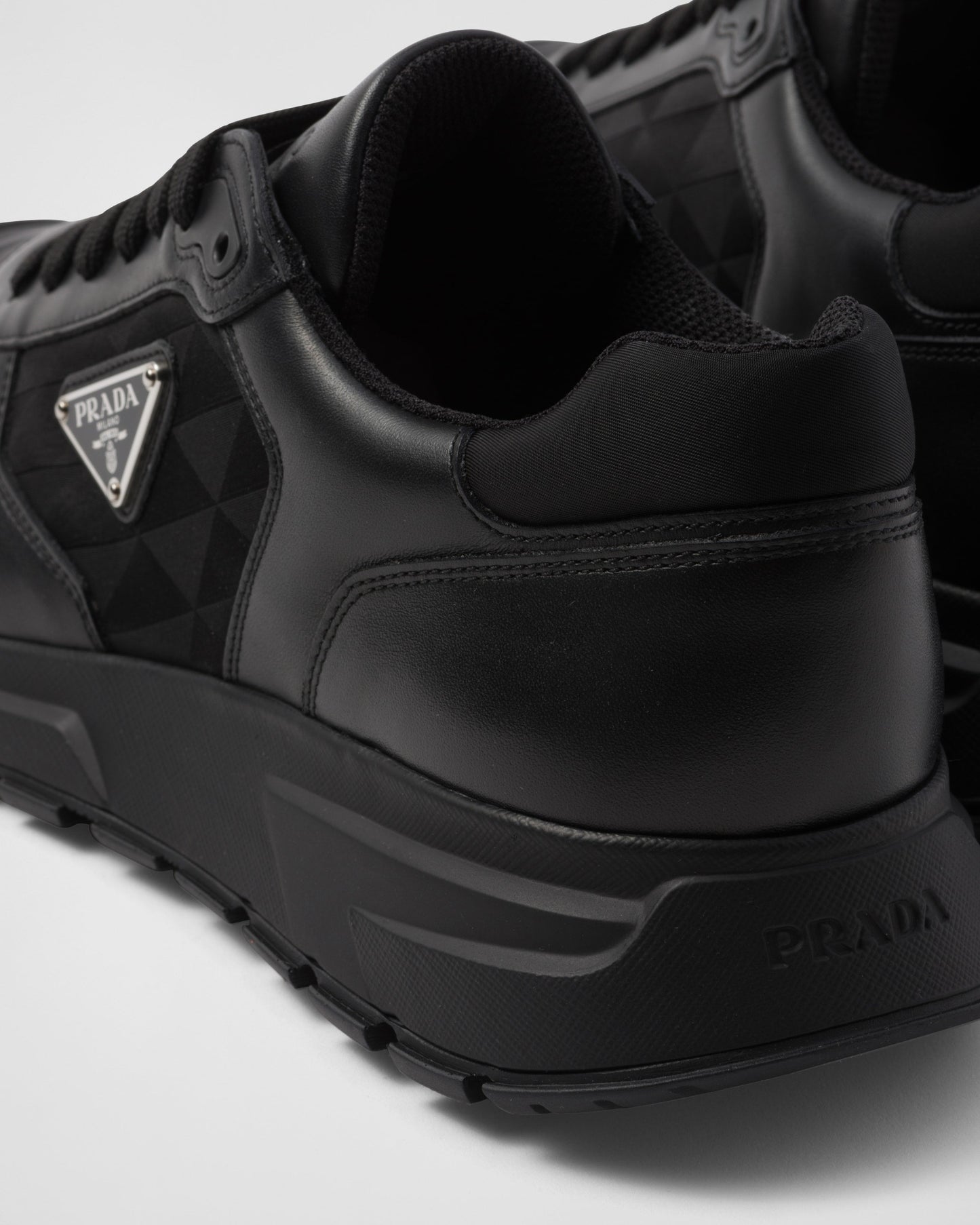 Basket Prada Noir