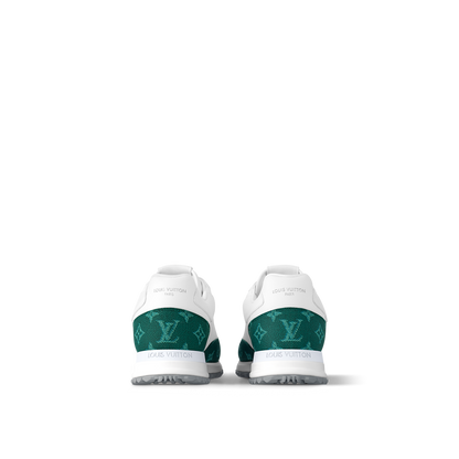 Sneaker Run Away - #10