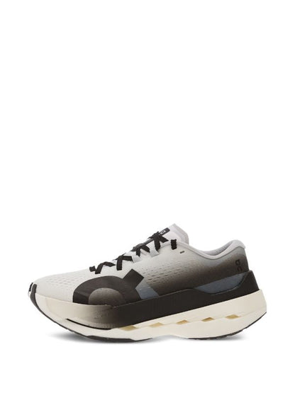 On Running Cloudboom Max White Black