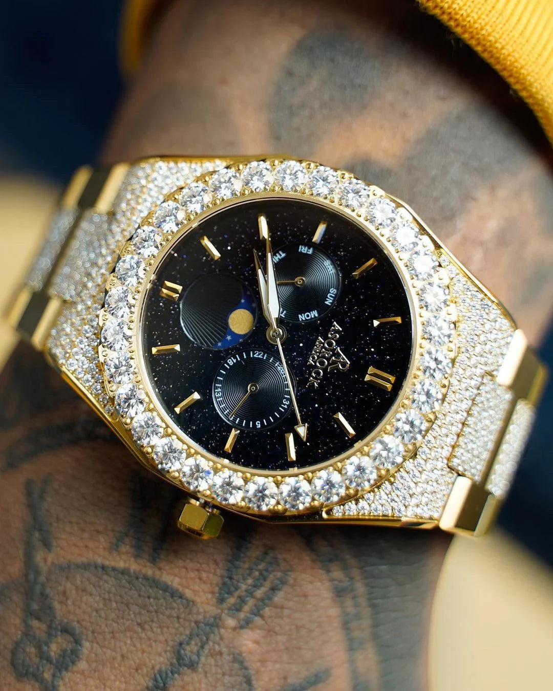 Iced transporter - Big diamond bezel - Half iced strap