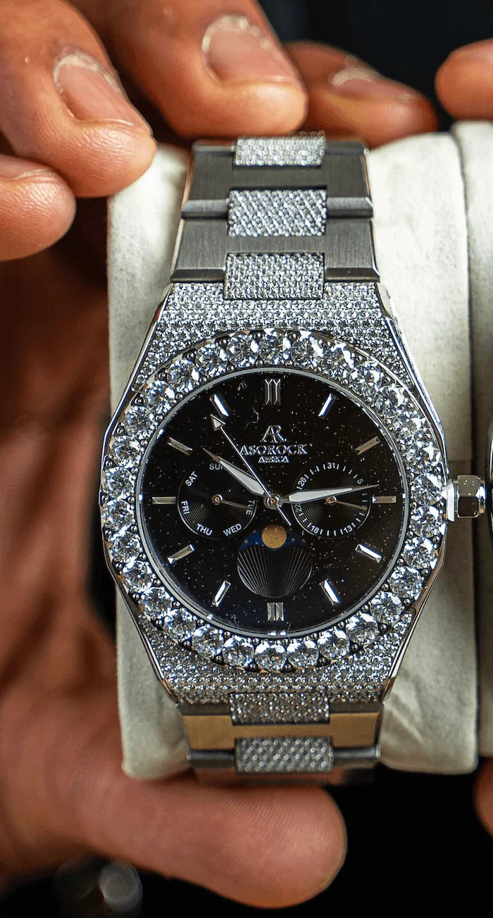Iced transporter - Small diamond bezel - Half iced strap