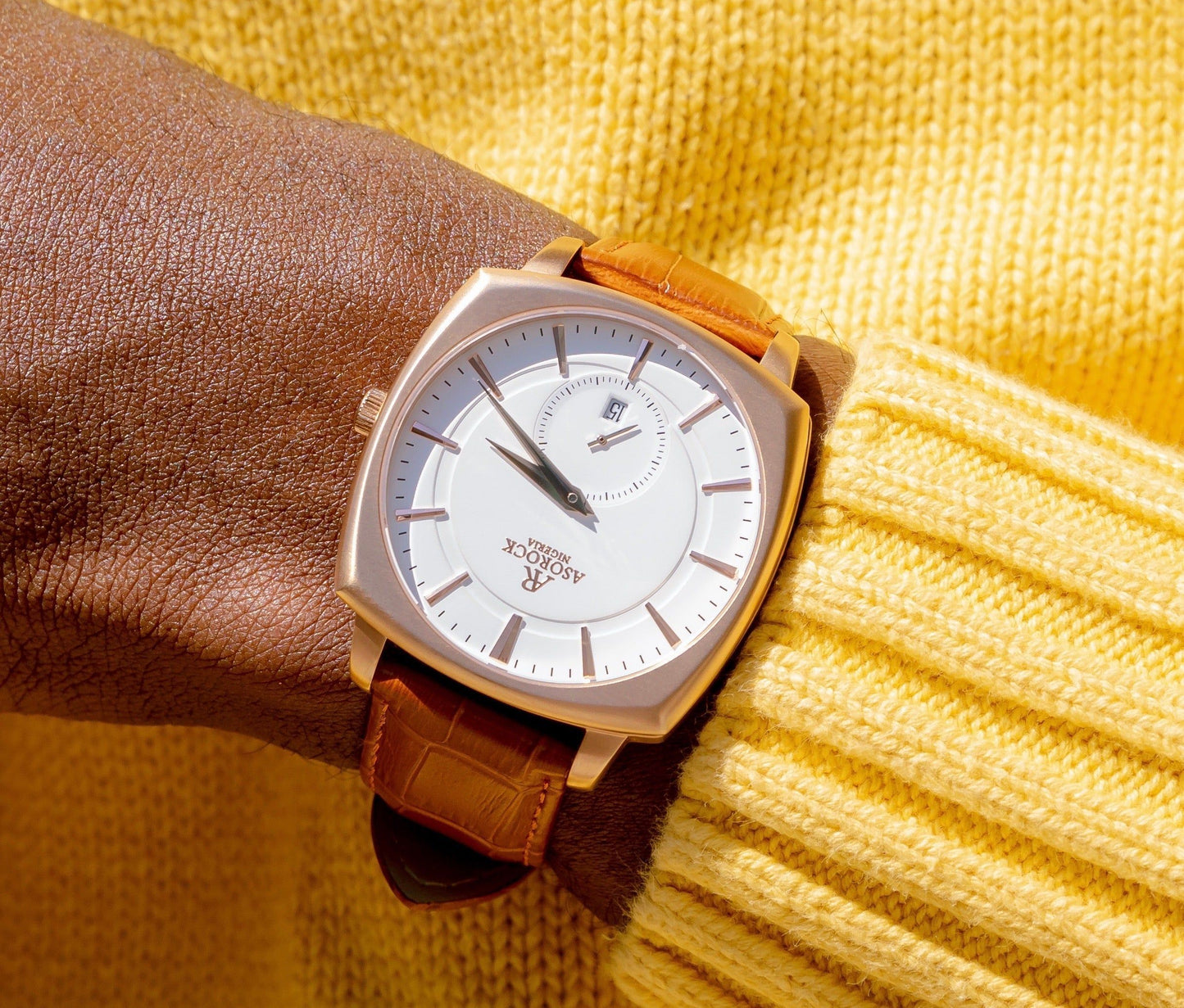 RoseGold/White Monolith